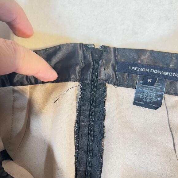 French Connection A-Line Micro-Mini Skirt Lace Woman 6 Black Lace Beige Lining - Picture 9 of 14